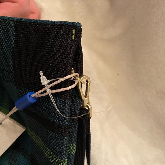 Pine Tree Plaid Rothy's Wristlet- BRAND NEW - Picture 3 of 4